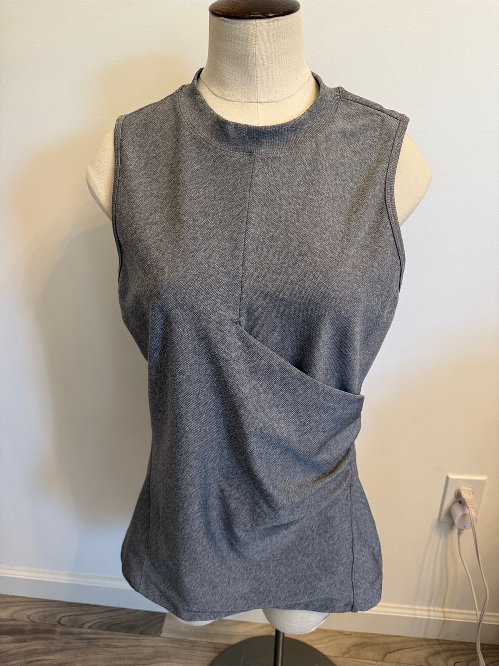 Athleta Heather Gray Sleeveless Twisted Drape Tank